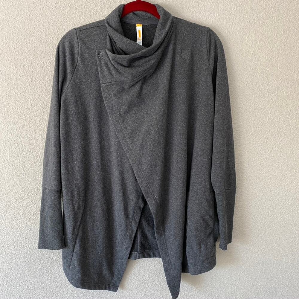 Lucy Active Wrap Snap Athleisure Crossover Cardigan Sweater Long Sleeve Women XS